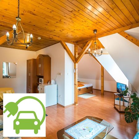 Szent Kristof Panzio Bed & Breakfast Esztergom Ngoại thất bức ảnh