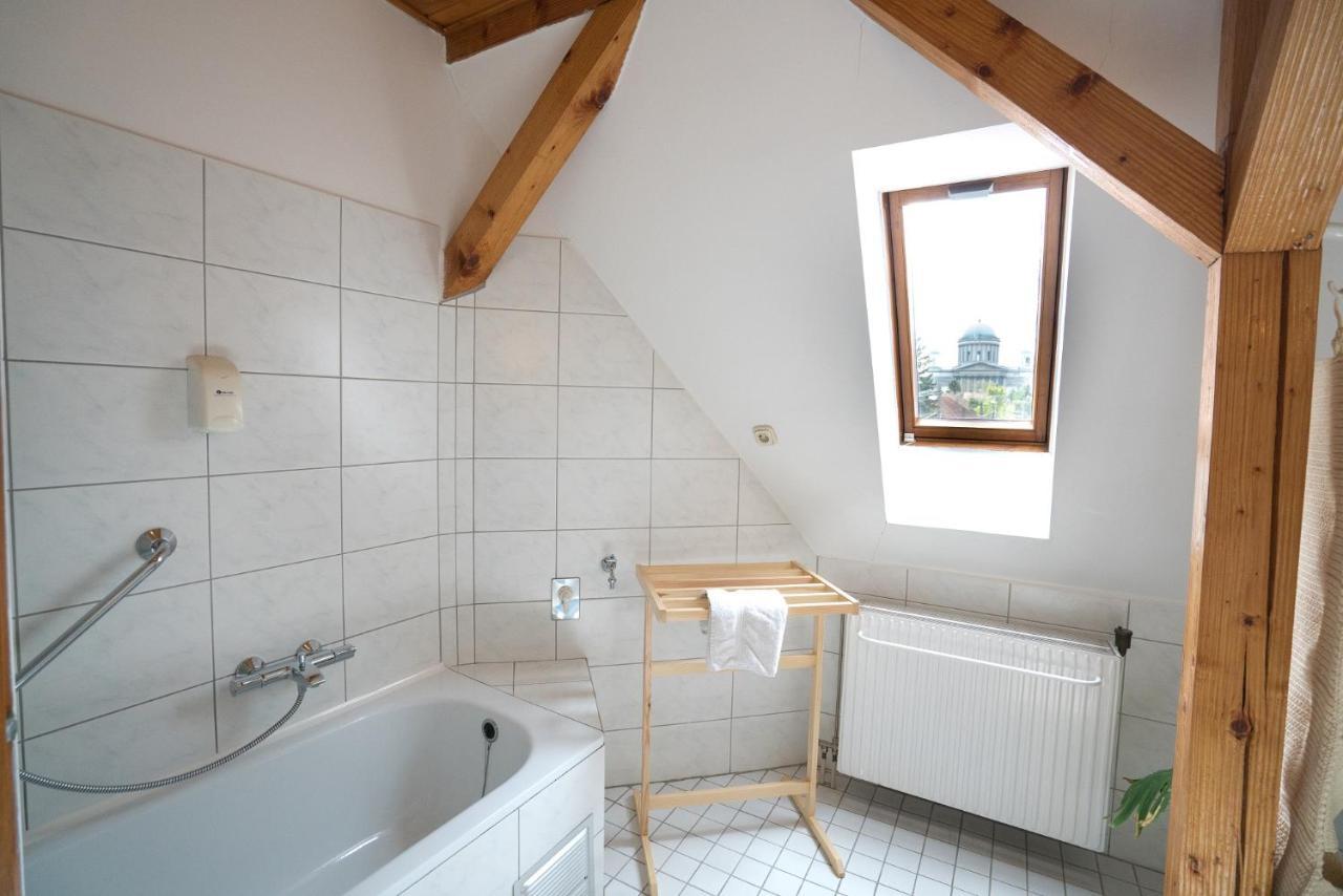Szent Kristof Panzio Bed & Breakfast Esztergom Ngoại thất bức ảnh