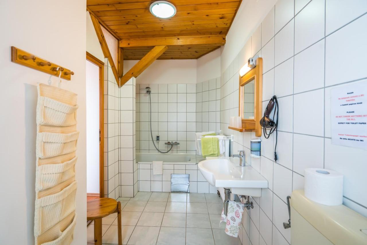 Szent Kristof Panzio Bed & Breakfast Esztergom Ngoại thất bức ảnh