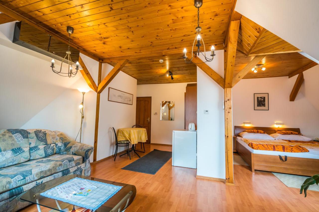 Szent Kristof Panzio Bed & Breakfast Esztergom Ngoại thất bức ảnh