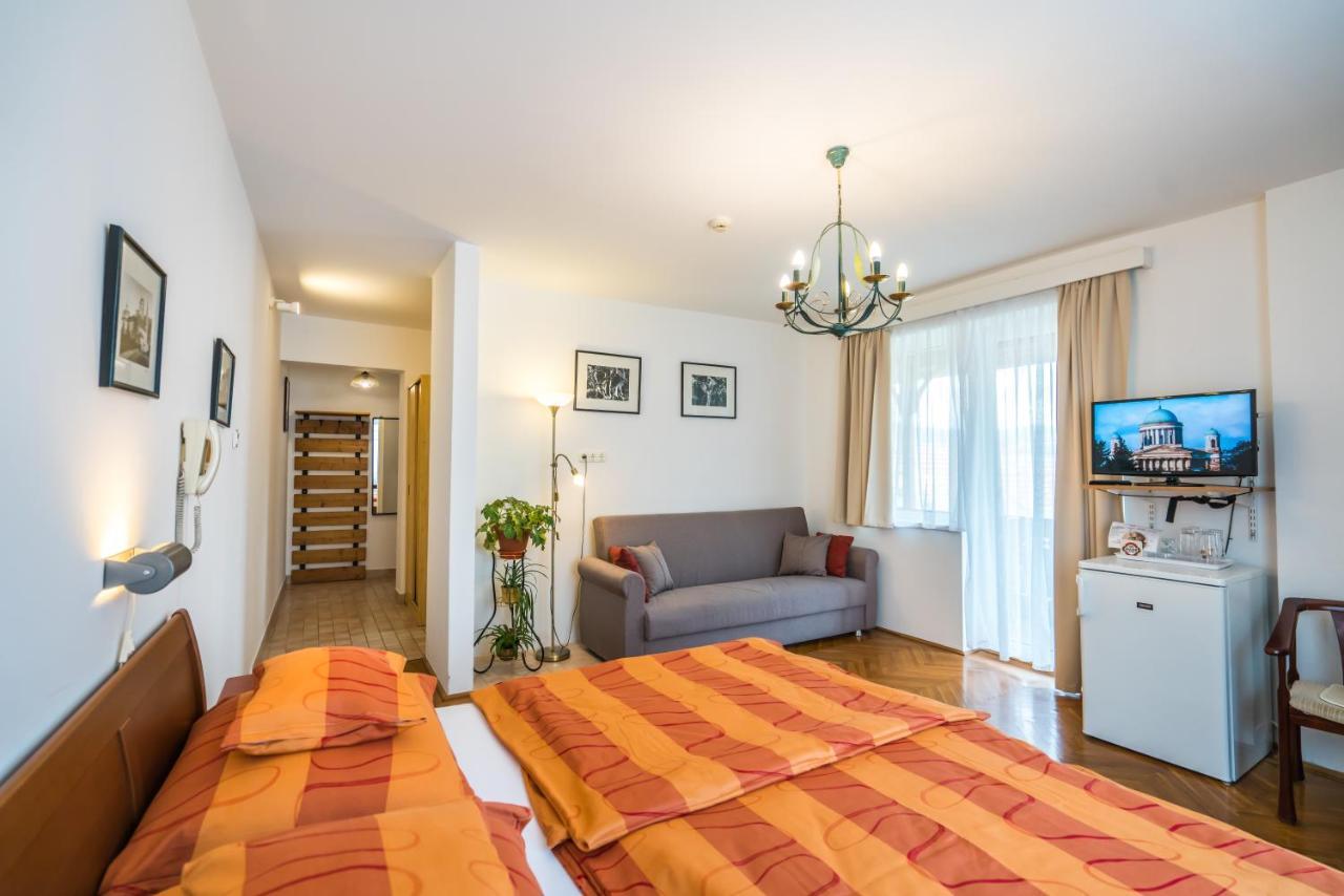 Szent Kristof Panzio Bed & Breakfast Esztergom Ngoại thất bức ảnh